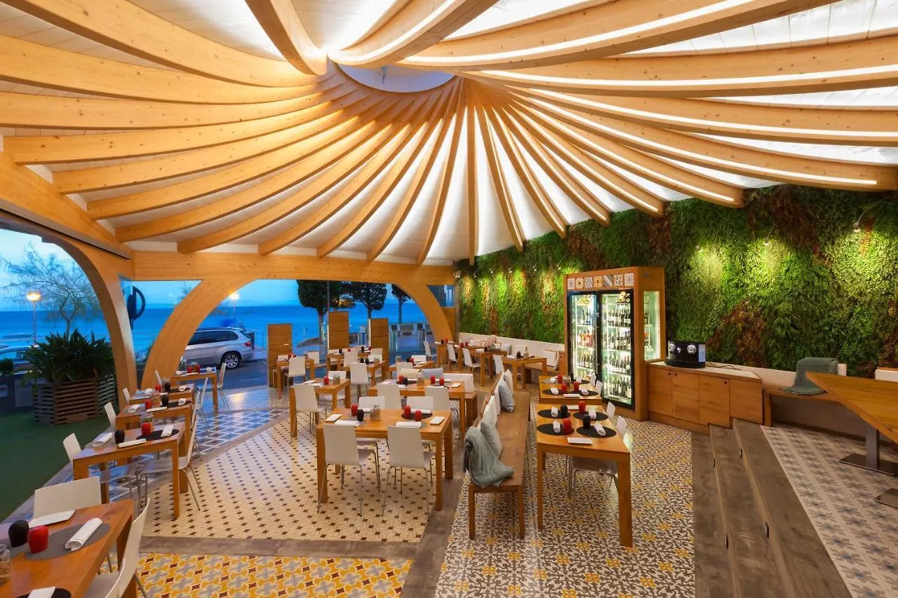 Canyelles Platja Hotel Roses إسبانيا